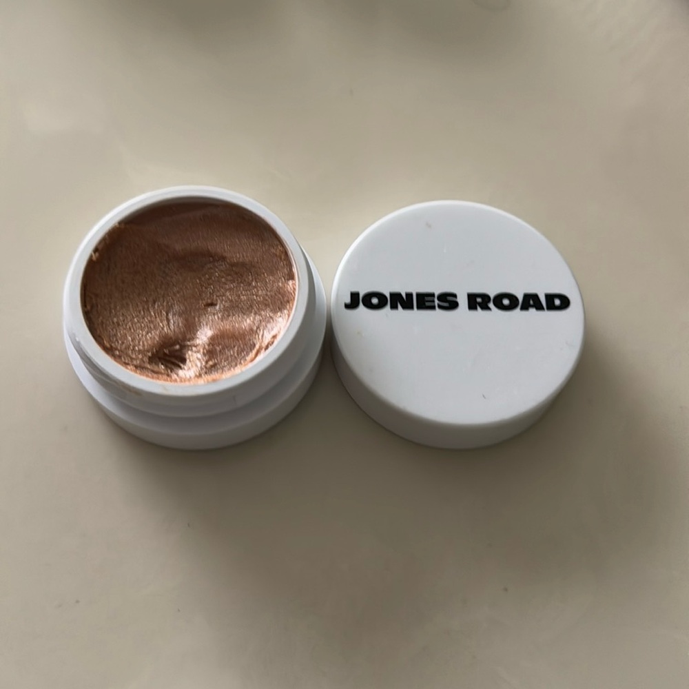 Jones Road Mini Miracle Balm